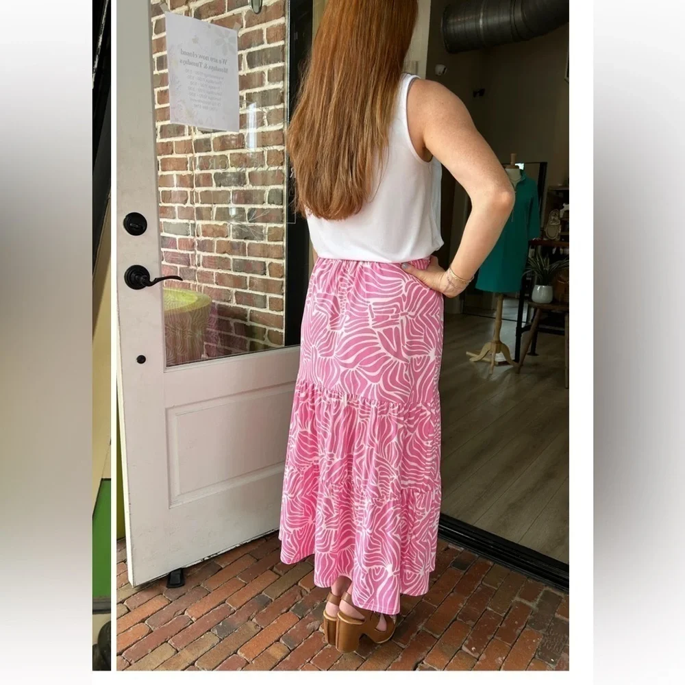 New La Mer Luxe Knit Midi Skirt in Fuchsia Abstract